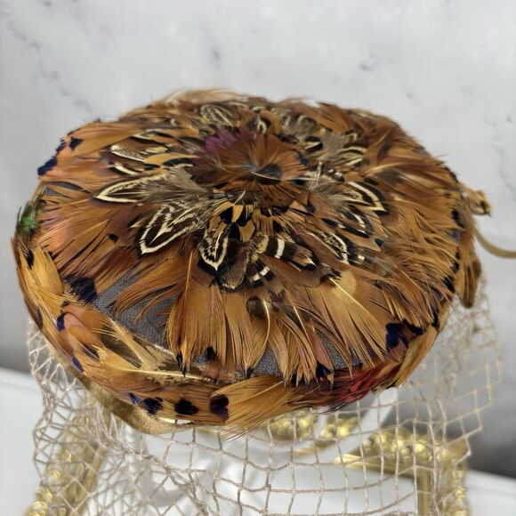 Vintage 50s Fascinator Hat Cap Pheasant Feather Netting Veil Brown Elegant Bow - Picture 5 of 16